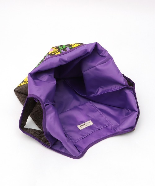 チチカカ（チチカカ）の「フラワー刺繍風プリントマルシェバッグ（トートバッグ・レディース・ダークブラウン/ベージュ・FREE）」の14枚目の写真