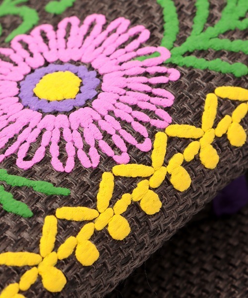 チチカカ（チチカカ）の「フラワー刺繍風プリントマルシェバッグ（トートバッグ・レディース・ダークブラウン/ベージュ・FREE）」の16枚目の写真