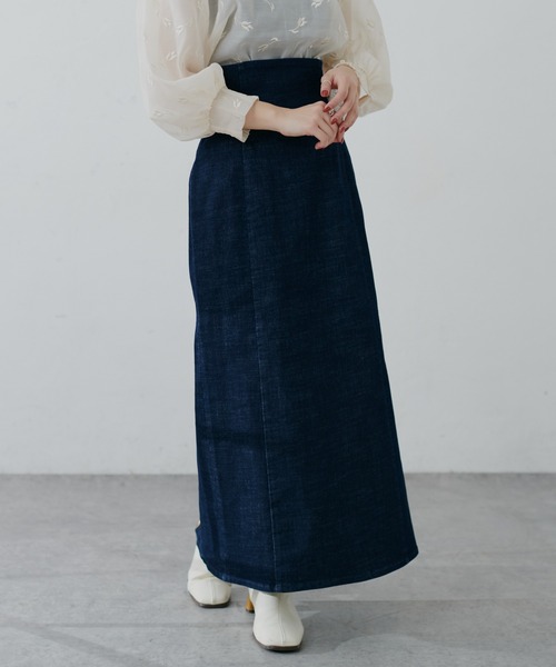 natural couture(ナチュラルクチュール)の「【2サイズ展開】美シルエットなハイウエストタイトスカート(スカート・レディース・ブラック/オフホワイト/インディゴブルー/グリーン/ブルー系・SMALL/MEDIUM)」の14枚目の写真