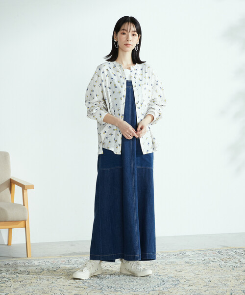 COMME CA ISM(コムサイズム)の「フラワープリント ブラウス(シャツ/ブラウス・レディース・ホワイト/ネイビー・MEDIUM/LARGE)」の5枚目の写真