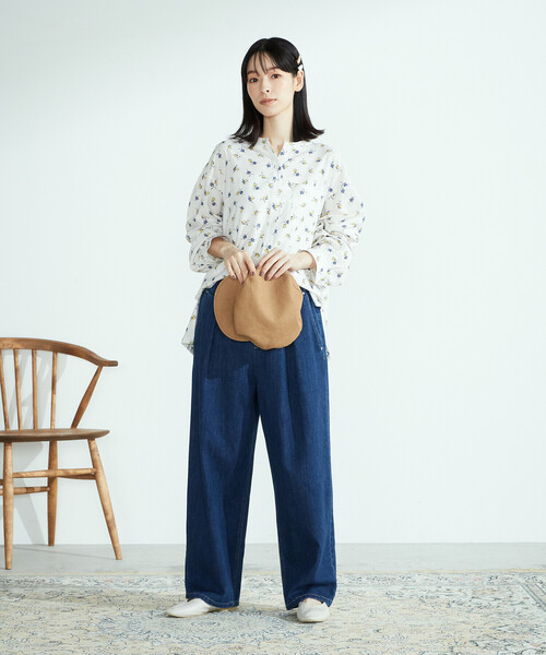 COMME CA ISM(コムサイズム)の「フラワープリント ブラウス(シャツ/ブラウス・レディース・ホワイト/ネイビー・MEDIUM/LARGE)」の14枚目の写真