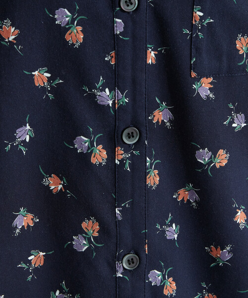 COMME CA ISM(コムサイズム)の「フラワープリント ブラウス(シャツ/ブラウス・レディース・ホワイト/ネイビー・MEDIUM/LARGE)」の15枚目の写真