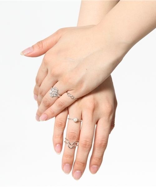 WEGO(ウィゴー)の「WEGO/パールリング(4set)(リング・レディース・シルバー/ゴールド・FREE)」の3枚目の写真