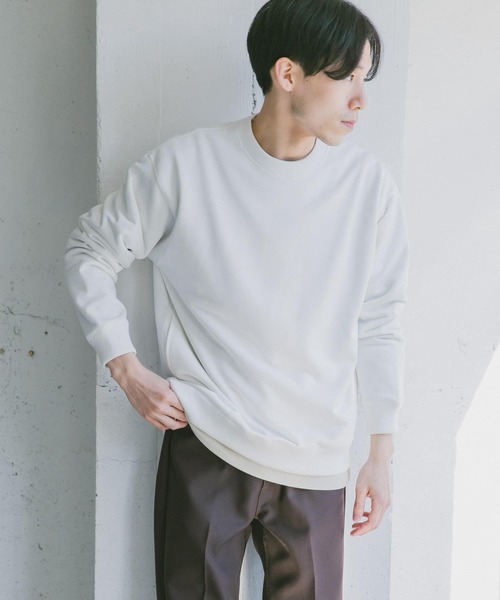 URBAN RESEARCH DOORS（アーバンリサーチドアーズ）の「シャイン裏毛クルーネックプルオーバー（Tシャツ/カットソー・メンズ・ベージュ/オフホワイト/ブルー/チャコールグレー・42/38/40）」の6枚目の写真