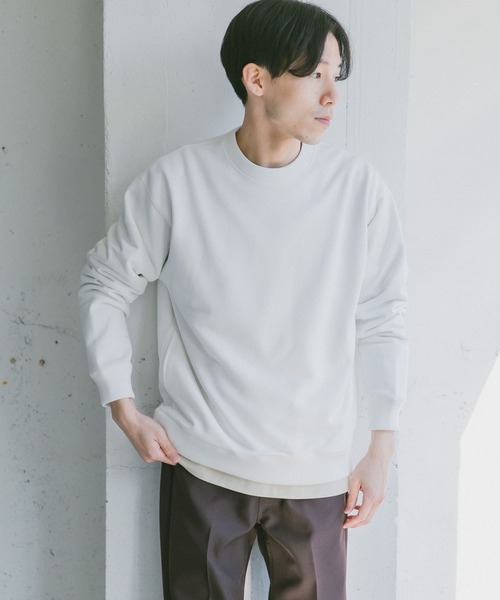 URBAN RESEARCH DOORS（アーバンリサーチドアーズ）の「シャイン裏毛クルーネックプルオーバー（Tシャツ/カットソー・メンズ・ベージュ/オフホワイト/ブルー/チャコールグレー・42/38/40）」の7枚目の写真