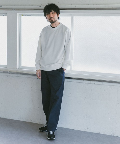 URBAN RESEARCH DOORS（アーバンリサーチドアーズ）の「シャイン裏毛クルーネックプルオーバー（Tシャツ/カットソー・メンズ・ベージュ/オフホワイト/ブルー/チャコールグレー・42/38/40）」の18枚目の写真