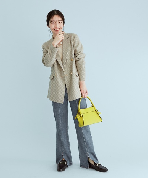 VIS（ビス）の「ゴールド釦ピークドラペルダブルジャケット（テーラードジャケット・レディース・ベージュ/ネイビー/ベージュ系その他・FREE）」の4枚目の写真