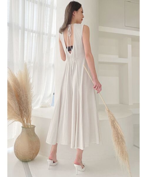 GYDA（ジェイダ）の「BACK OPENピグメントロングワンピース（ワンピース・レディース・チャコールグレー/アイボリー・FREE）」の11枚目の写真