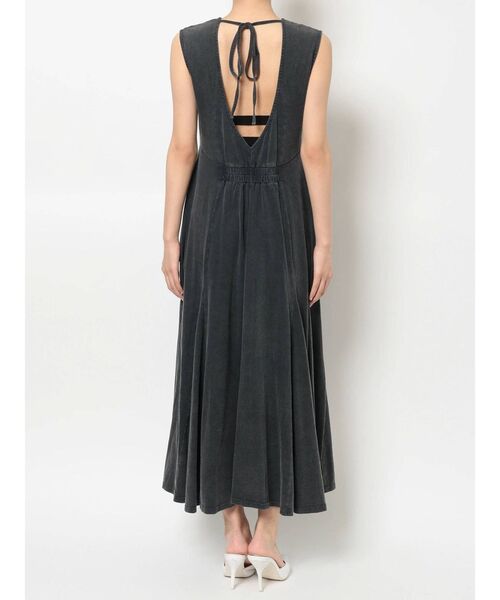 GYDA（ジェイダ）の「BACK OPENピグメントロングワンピース（ワンピース・レディース・チャコールグレー/アイボリー・FREE）」の18枚目の写真