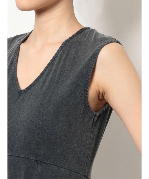 GYDA（ジェイダ）の「BACK OPENピグメントロングワンピース（ワンピース・レディース・チャコールグレー/アイボリー・FREE）」の20枚目の写真