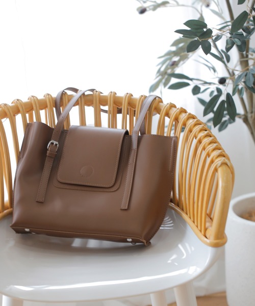 Lamoa（ラモア）の「Lamoa/フェイクレザー マルチ ショルダーバック（トートバッグ・レディース・ブラック/ベージュ/ブラウン・FREE）」の11枚目の写真