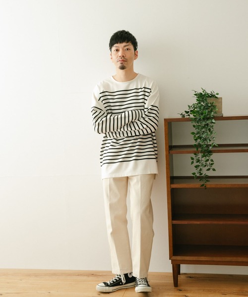 ITEMS URBANRESEARCH(アイテムズ アーバンリサーチ)の「オーバーサイズボーダー バスクカットソー(Tシャツ/カットソー・メンズ・ネイビー/オフホワイト/ブラック・LARGE/MEDIUM)」の13枚目の写真