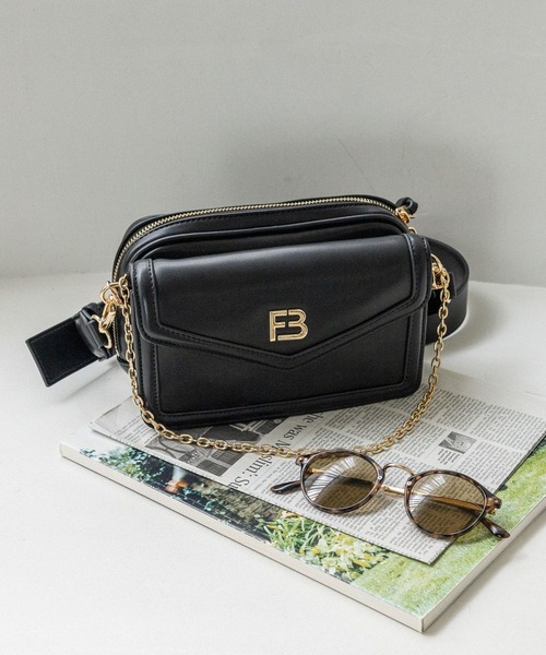 BAYFLOW(ベイフロー)の「BFブローチセットショルダー(ショルダーバッグ・レディース・ブラック/ベージュ・FREE)」の2枚目の写真