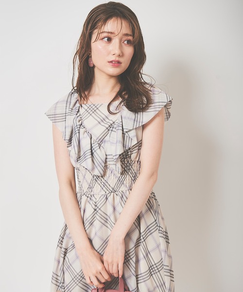 31 Sons de mode（トランテアン　ソン　ドゥ　モード）の「シアーチェックフリルワンピース（ワンピース・レディース・イエロー/サックスブルー/ベージュ・36/38）」の10枚目の写真