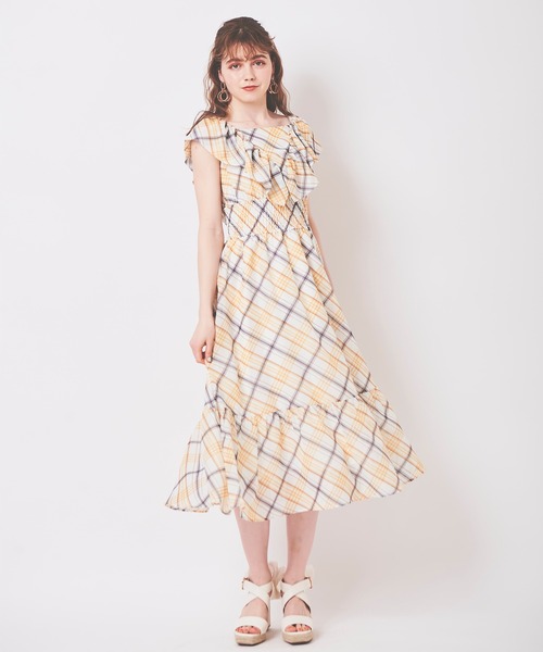 31 Sons de mode（トランテアン　ソン　ドゥ　モード）の「シアーチェックフリルワンピース（ワンピース・レディース・イエロー/サックスブルー/ベージュ・36/38）」の8枚目の写真
