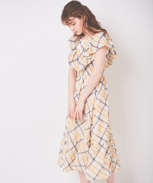 31 Sons de mode（トランテアン　ソン　ドゥ　モード）の「シアーチェックフリルワンピース（ワンピース・レディース・イエロー/サックスブルー/ベージュ・36/38）」の12枚目の写真