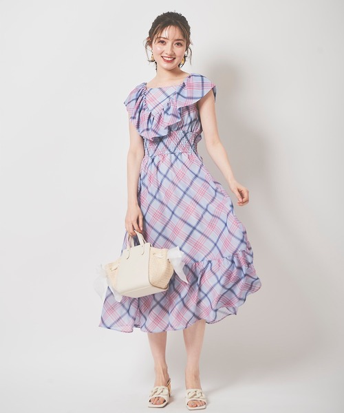 31 Sons de mode（トランテアン　ソン　ドゥ　モード）の「シアーチェックフリルワンピース（ワンピース・レディース・イエロー/サックスブルー/ベージュ・36/38）」の15枚目の写真