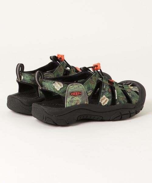 KEEN(キーン)の「NEWPORT RETRO / ニューポート レトロ ★Collaboration with ≪New Acoustic Camp≫ / メンズ サンダル(サンダル・メンズ・グリーン系その他・26.5cm/25.5cm/27.5cm/26cm/27cm/28.5cm/25cm/28cm/29cm)」の2枚目の写真