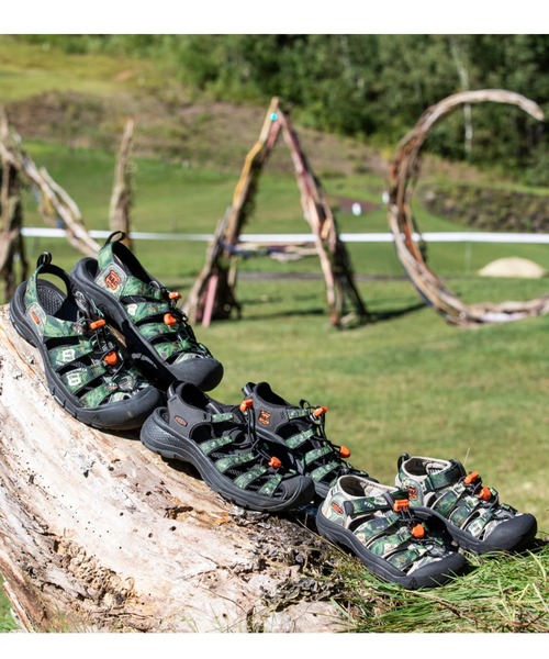KEEN(キーン)の「NEWPORT RETRO / ニューポート レトロ ★Collaboration with ≪New Acoustic Camp≫ / メンズ サンダル(サンダル・メンズ・グリーン系その他・26.5cm/25.5cm/27.5cm/26cm/27cm/28.5cm/25cm/28cm/29cm)」の13枚目の写真