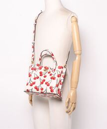 COACH（コーチ）の「ウィロウ トート 24 ウィズ チェリー