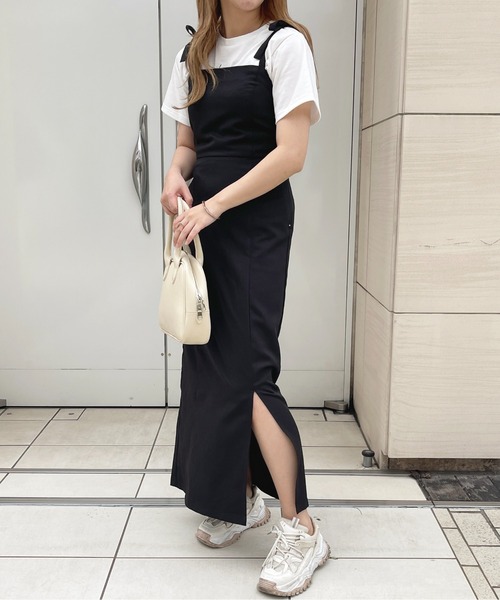 apres jour(アプレジュール)の「スリットキャミワンピース【ZOZOTOWN限定アイテム】(ワンピース・レディース・ライトブルー/ダークブルー/ブラック/アイボリー・X-LARGE/MEDIUM/SMALL)」の17枚目の写真