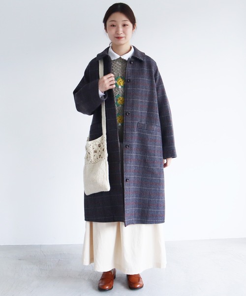 chambre de charme（シャンブルドゥシャーム）の「cdc リサイクルウール 先染め ゆるりコート（ステンカラーコート・レディース・クリーム/ネイビー・FREE）」の2枚目の写真