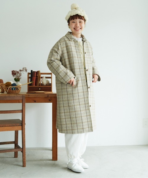 chambre de charme（シャンブルドゥシャーム）の「cdc リサイクルウール 先染め ゆるりコート（ステンカラーコート・レディース・クリーム/ネイビー・FREE）」の8枚目の写真