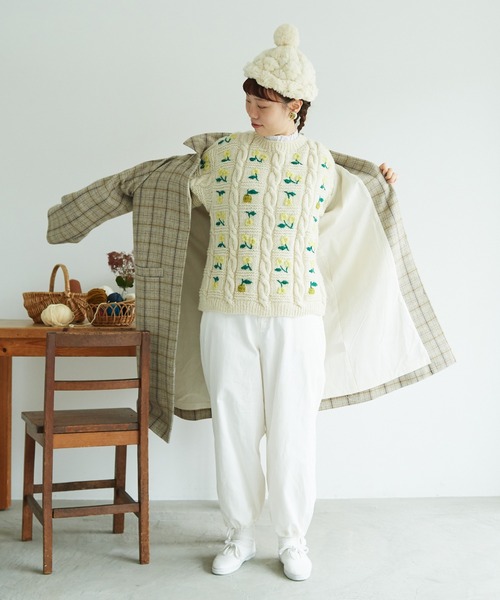 chambre de charme（シャンブルドゥシャーム）の「cdc リサイクルウール 先染め ゆるりコート（ステンカラーコート・レディース・クリーム/ネイビー・FREE）」の5枚目の写真