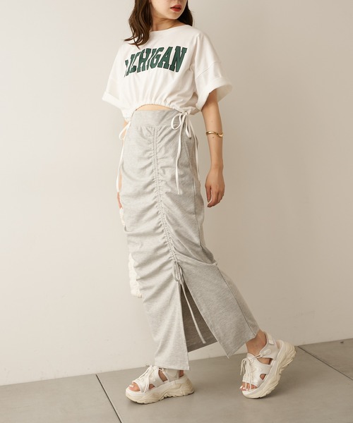 Chico(チコ)の「カレッジロゴクロップドサイドリボンTシャツ(Tシャツ/カットソー・レディース・ホワイト/ブラック/ベージュ/グリーン・FREE)」の9枚目の写真