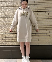 ヴィンテージ ソフトGAPアーチロゴ入りパーカーワンピース