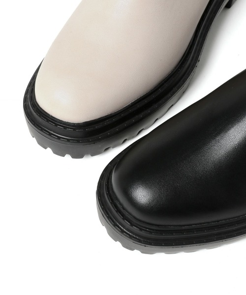 BAYFLOW（ベイフロー）の「バッグZIPサイドゴアブーツ（ブーツ・レディース・ブラック/アイボリー・SMALL/MEDIUM/LARGE）」の16枚目の写真