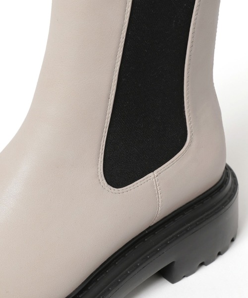 BAYFLOW（ベイフロー）の「バッグZIPサイドゴアブーツ（ブーツ・レディース・ブラック/アイボリー・SMALL/MEDIUM/LARGE）」の21枚目の写真