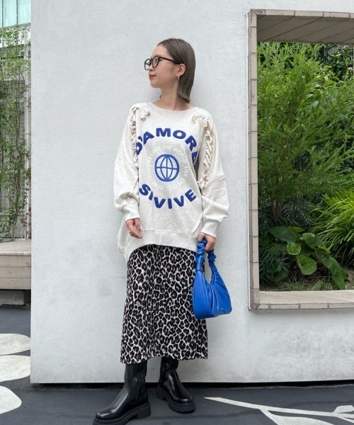 GENE HEAVENS（ジーンヘブンズ）の「(GENE HEAVENS)フリンジ　リメイクライク　スウェット（スウェット・レディース・グレー/ホワイト系その他・ONE SIZE）」の3枚目の写真