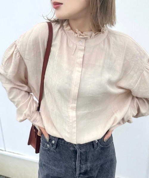 INTER FACTORY(インターファクトリー)の「kally - フリルカラーボリュームブラウス made in INTER FACTORY(シャツ/ブラウス・レディース・カーキ/ブラック/ブラウン/ベージュ・FREE)」の7枚目の写真