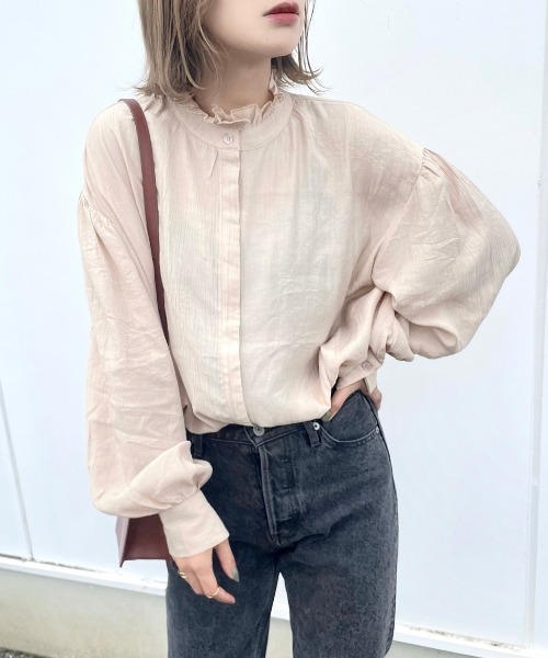 INTER FACTORY(インターファクトリー)の「kally - フリルカラーボリュームブラウス made in INTER FACTORY(シャツ/ブラウス・レディース・カーキ/ブラック/ブラウン/ベージュ・FREE)」の8枚目の写真