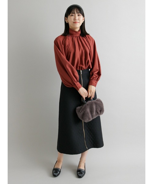 Te chichi CLASSIC(テチチクラシック)の「バックサテンジョーゼットボリュームブラウス(シャツ/ブラウス・レディース・ブラウン/オフホワイト/ブルー・フリ-)」の17枚目の写真