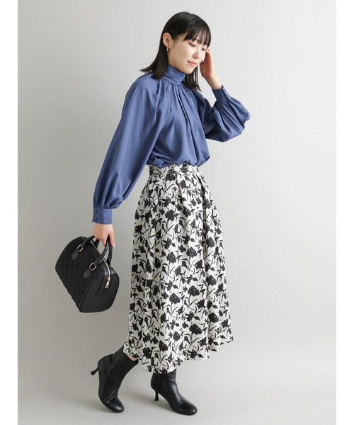 Te chichi CLASSIC(テチチクラシック)の「バックサテンジョーゼットボリュームブラウス(シャツ/ブラウス・レディース・ブラウン/オフホワイト/ブルー・フリ-)」の9枚目の写真