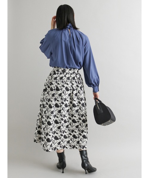 Te chichi CLASSIC(テチチクラシック)の「バックサテンジョーゼットボリュームブラウス(シャツ/ブラウス・レディース・ブラウン/オフホワイト/ブルー・フリ-)」の19枚目の写真