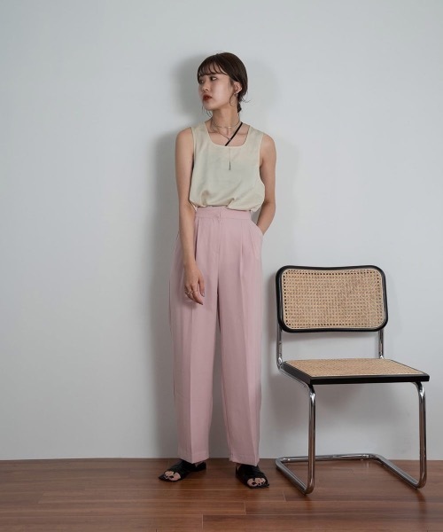 Amiur(エミレ)の「color slacks straight pants(スラックス・レディース・ピンク/イエロー/アイボリー・FREE)」の1枚目の写真