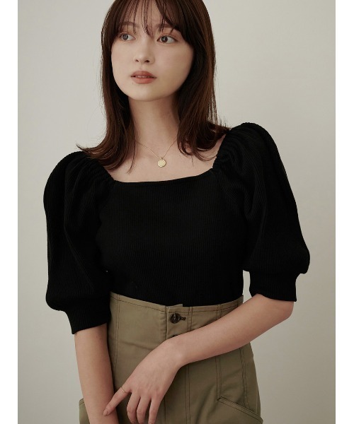 Stylevoice for xxx（スタイルヴォイスフォー）の「スクエアネックパフスリーブカットソー（Tシャツ/カットソー・レディース・オフホワイト/ブラック/ブラウン系その他・FREE）」の18枚目の写真