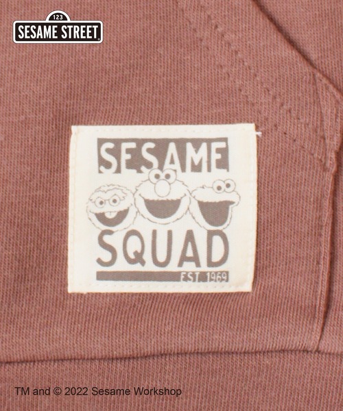 Hi! ONLINE STORE(ハイオンラインストア)の「【SESAME STREET】クッキーモンスター ワンポイント刺繍ジップパーカー(パーカー・レディース・ネイビー/ブラウン/ブルー/グリーン/ローズ/グレイッシュベージュ・LL/M/L)」の12枚目の写真
