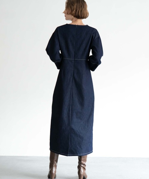 CEDNIE(セドニー)の「配色ステッチデニムワンピース(ワンピース・レディース・インディゴブルー・S/M)」の3枚目の写真