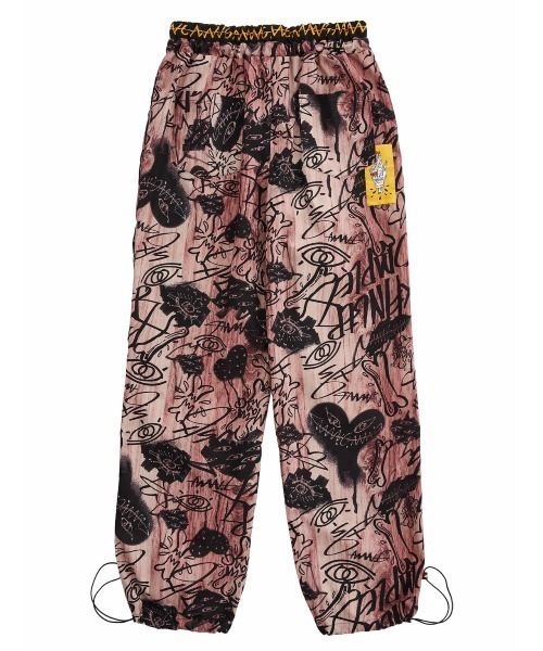 Never mind the XU / Chikashitsu+（ネバーマインド ザ エックスユー / チカシツプラス）の「【GRAPHISTE Man.G/グラフィストマンジー】総柄ジョガーパンツ［MGMPA22FW507BE］（カーゴパンツ・メンズ・ブルー/ベージュ・ONE SIZE）」の4枚目の写真