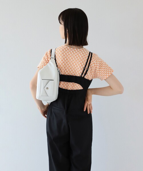 Ray BEAMS(レイビームス)の「Ray BEAMS / ボディ バッグ(ボディバッグ/ウエストポーチ・レディース・ホワイト/ブラック・ONE SIZE)」の4枚目の写真