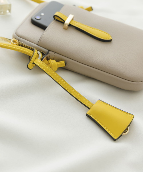 RODE SKO（ロデスコ）の「チャーム付マルチショルダーバッグ（ショルダーバッグ・レディース・ライトグレー/パープル系その他/アイボリー/シルバー/ブラック系その他/ベージュ系その他・ONE）」の9枚目の写真