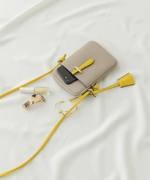 RODE SKO（ロデスコ）の「チャーム付マルチショルダーバッグ（ショルダーバッグ・レディース・ライトグレー/パープル系その他/アイボリー/シルバー/ブラック系その他/ベージュ系その他・ONE）」の10枚目の写真