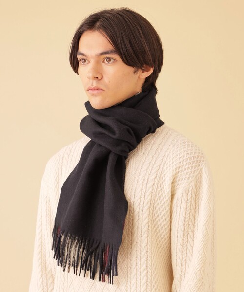 CB CRESTBRIDGE（シービークレストブリッジ）の「リバーシブルクレストブリッジチェックマフラー（マフラー・メンズ・ネイビー/ベージュ系その他/ライトグレー/ブラック・FREE）」の4枚目の写真