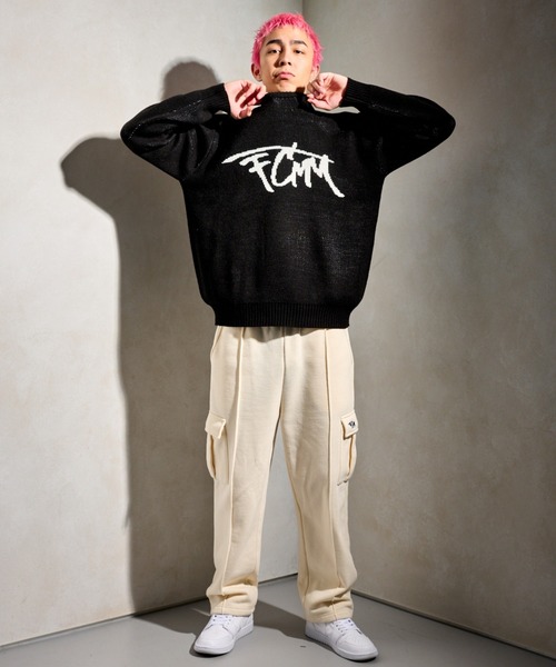FCMM（エフシーエムエム）の「【日本限定アイテム】SKETCH LOGO KNIT