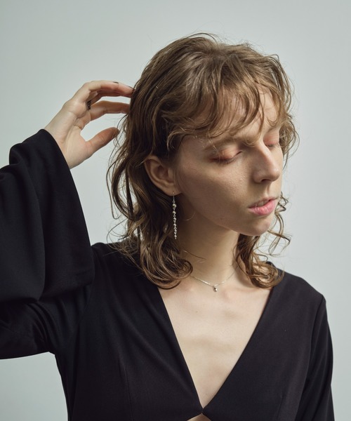 and cloud（アンドクラウド）の「Gradation Ball Chain Pierce M / Single（ピアス（片耳用）・レディース・シルバー・FREE）」の5枚目の写真