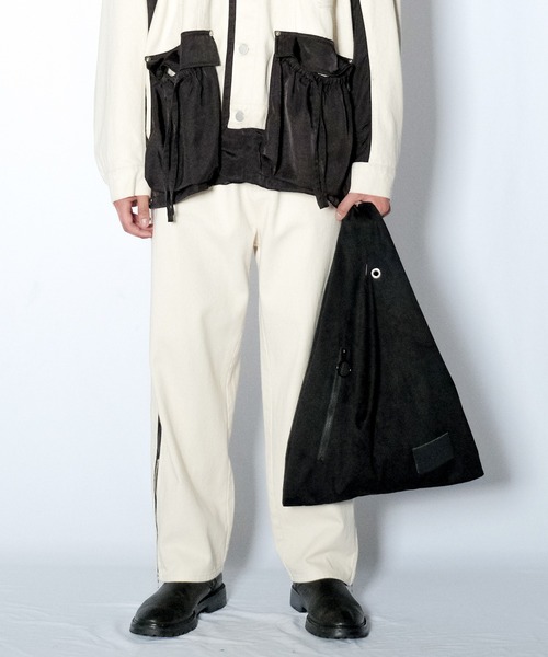 Wizzard(ウィザード)の「Wizzard ウィザード / FAKE SUEDE MARKET BAG / W23SS-AC010(ショルダーバッグ・レディース・ブラック/カーキ・FREE)」の3枚目の写真